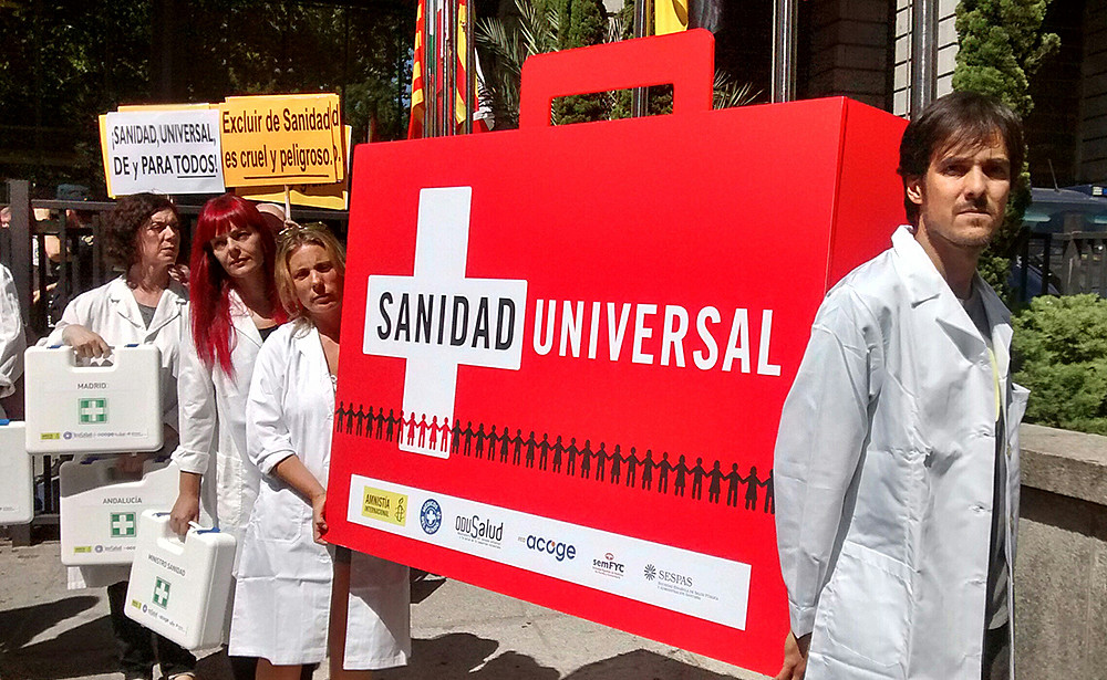 Acte d'Amnistia Internacional en defensa de la sanitat pública.